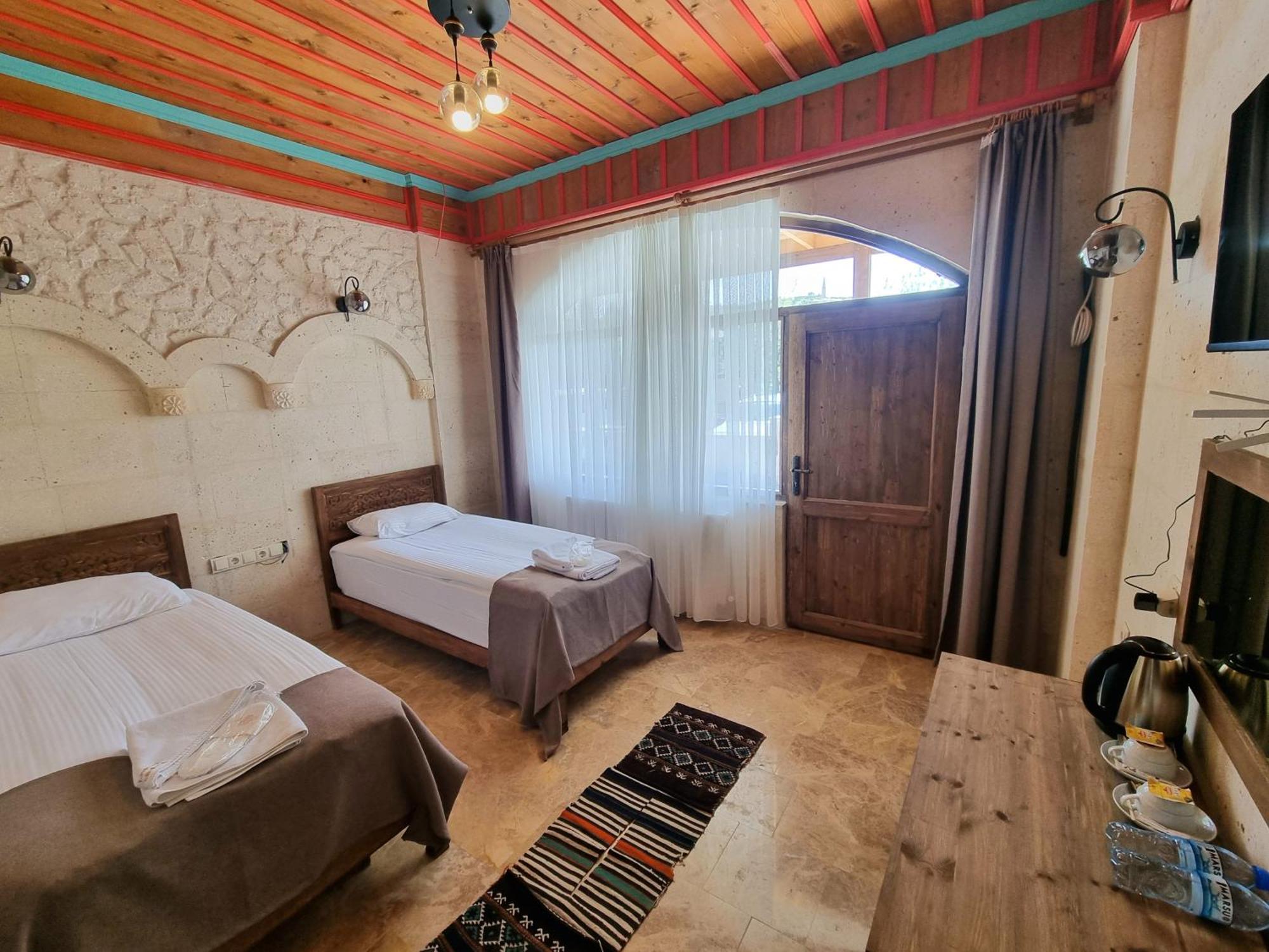 Cappadocia Caves Hotel Goreme Room photo