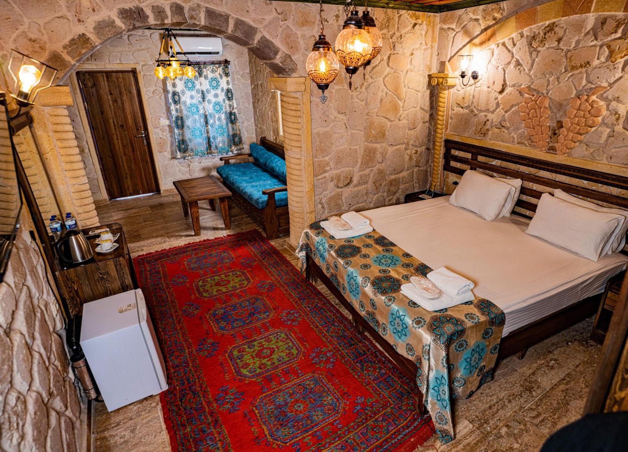 Cappadocia Caves Hotel Goreme Room photo