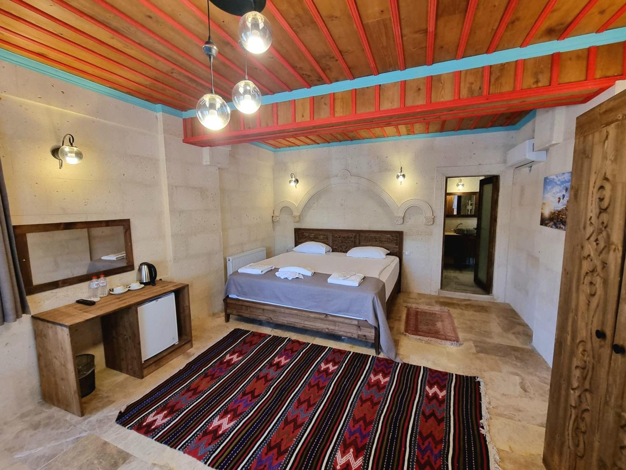 Cappadocia Caves Hotel Goreme Room photo